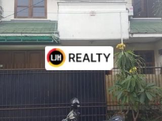 Di Jual Sewa Rumah Terawat Siap Huni di Cideng, Jakarta Pusat