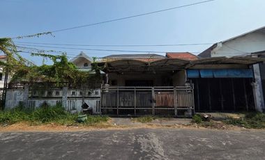 Rumah Babatan Pantai STRATEGIS HITUNG TANAH ROW 3 MOBIL