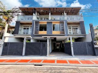 3-Storey 5 Bedroom Townhouse with Extra Room near Quezon City Hall -AJCQ