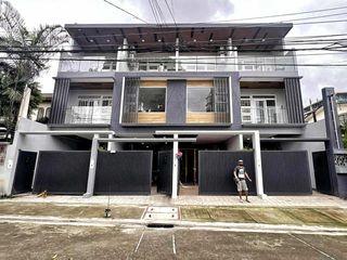 5 Bedroom Brandnew Townhouse with 2-Car Garage for Sale in Quezon City near City Hall -AJCQ