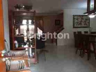 RUMAH CANTIK SIAP HUNI