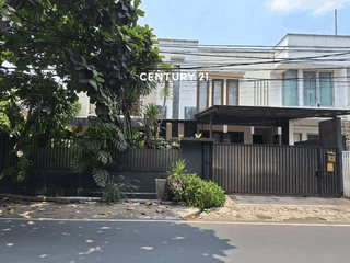 Rumah asri hook dijual di lokasi premium Sektor 2 Bintaro akses strategis dekat ke pusat perbelanjaan, sekolah, rumah sakit, stasiun KRL, pintu tol.