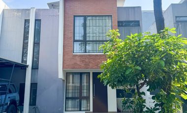 Dijual Rumah Cantik Dalam Cluster 2 Lantai Siap Huni Lokasi Strategis Dekat Bxc Mall di Kebayoran Bintaro Tangsel Ny 18180