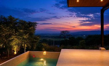 Overlooking Luxury villa in Lian Batangas