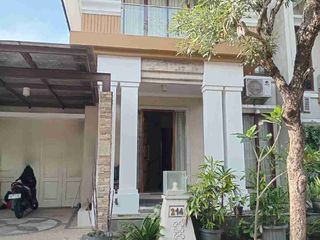 RUMAH 2 LANTAI DI PERUMAHAN ELITE DEKAT JL KALIURANG DAN RINGROAD UTARA DEPOK SLEMAN YOGYA