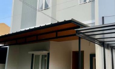 Dijual Cepat! Rumah 2 Lantai di Cluster Pratama Residence, Bekasi Timur