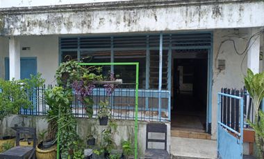 Rumah Peneleh tengah kota BUTUH SEGERA LAKU