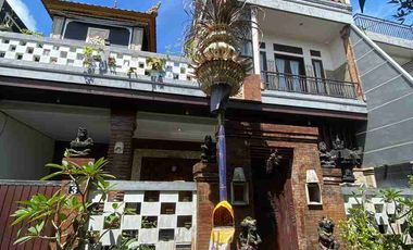 JUAL RUMAH SECOND LANTAI II PERUM UMASARI DALUNG  BADUNG BALI