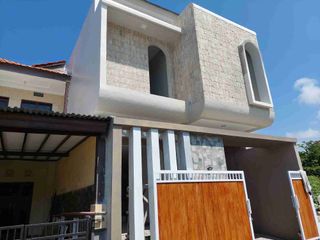 Rumah Baru One Gate Dkt Raya Waribang Dkt Gandhi School,Sanur Jl5mtr