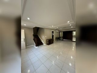 Semi-Furnished 3BR Townhouse with Balcony for Rent in Casuntingan, Mandaue