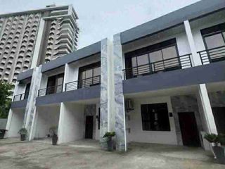 FULLY FURNISHED HOUSE FOR RENT 4 BEDROOMS