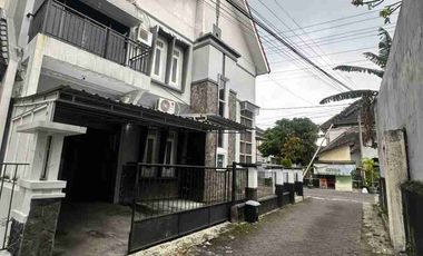 KALI INI POSISINYA HOEK, FULL FURNISH DALAM PERUMAHAN DI JAKAL