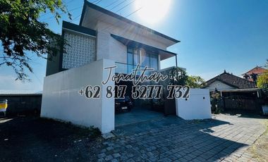 RUMAH DIJUAL 4 KAMAR DI SURADIPA PEGUYANGAN KAJA DENPASAR - HSADT