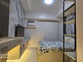 For Rent: Studio with Balcony Condo in Casa Mira Towers, Mandaue City — 24 sqm