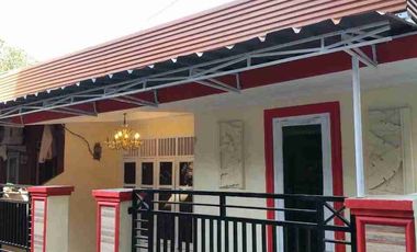 Di jual butuh cepat rumah ukuran luas kokoh permanen di lokasi Ciledug kebon manggis tangerang selatan