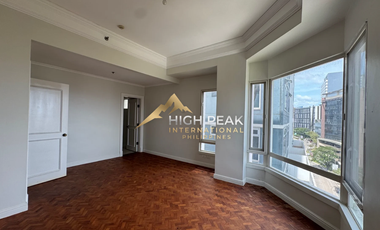 2 Bedroom Unit Seaview with Parking for Sale in Park Tower 2, Cebu Business Park, Cebu City