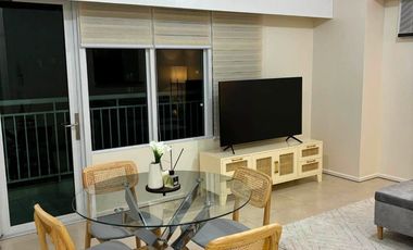 Good Deal 1 Bedroom Unit with Parking Slot at Two Serendra Encino BGC