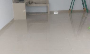 Dijual / Disewakan Rumah Siap Huni Muara Karang Blok 4 Depan Taman , Pluit - Penjaringan Jakarta Barat