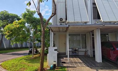 rumah nya kaum muda di bsd tabebuya