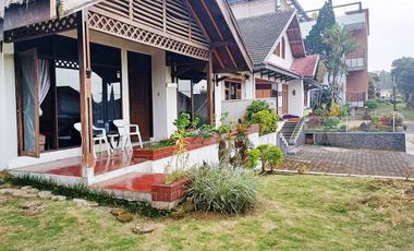 Dijual! Villa Puncak Cipanas LT 500m² LB 400m² SHM Full Furnished di Komplek Hotel Indo Alam
