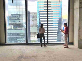 Alveo Park Triangle Tower 100sqm Office Space with 1 Parking Slot For Rent at BGC Taguig