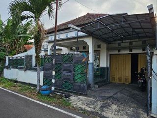 Dijual Rumah dan Tanah di Perumahan Karanglo Indah, Singosari Malang
