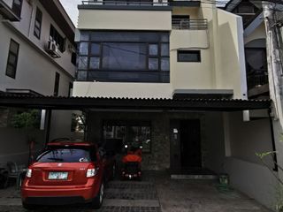 For Lease: 3 Bedroom townhouse in Mahogany place 1 Acacia Estates Taguig