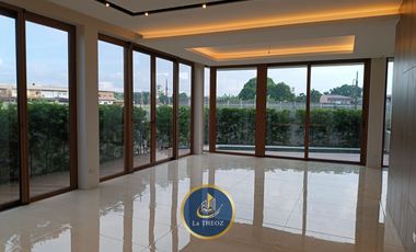 Brand-New Architectural Masterpiece 333 SQM Lot | 542 SQM Floor Area | Infinity Pool Offered at ₱89.5 Million