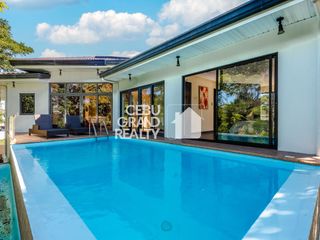 Elegant Family Home with Swimming Pool in Amara Subdivision