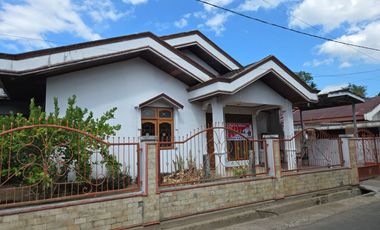 DIJUAL RUMAH