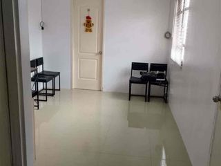 1br for sale with parking