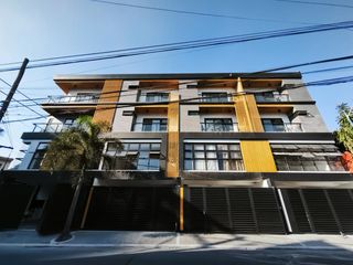 4 Storey Townhouse Modern Finish in Brgy Malamig Mandaluyong  - JB