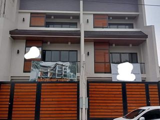 5 Units Luxury Townhouse for Sale in Plainview Mandaluyong 26M only  - JB