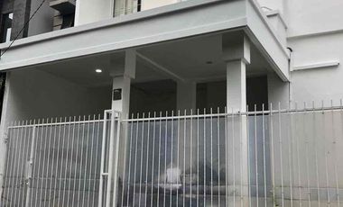Sektor 9 rumah murah lokasi bagus 5 menit ke Fresh Market