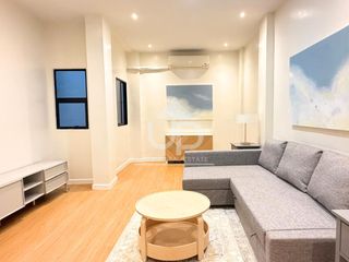 For Rent 5 BEDROOM TOWNHOUSE Tambo Parañaque City