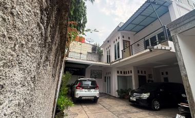 Di Jual Rumah Luas 2.5 Lantai di Cipete Selatan, Cilandak, Jakarta Selatan