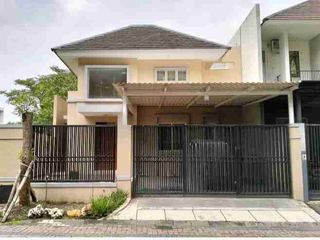 Disewakan rumah di Alam galaxy semi furnished Surabaya barat