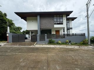 Brand New 3BR House and Lot with Taal View in Splendido Taal, Tagaytay
