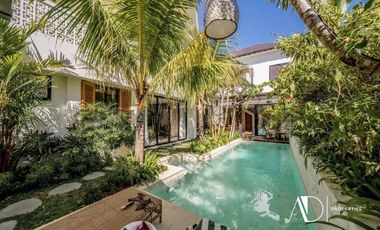 FREEHOLD & LEASEHOLD | MEDITERRANEAN VILLA IN ULUWATU