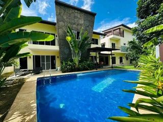 8 BEDROOMS FULLYFURNISHED HOUSE