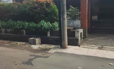 Jual Rumah Besar Super Murah di Komplek Departemen Agama,Gandaria,Cilandak,Jakarta Selatan.