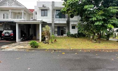 Jual Cepat Rumah Tanah Luas Hoek Kota Wisata Cibubur