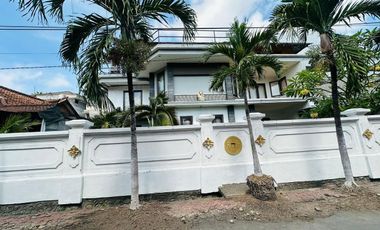 Di jual rumah di pusat kota depasar bali dekat dengan sanur bali
