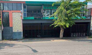 TEGAL BARAT KRATON RUKO 2 LANTAI LOKASI STRATEGIS PINGGIR JALAN JUAL MURAH
