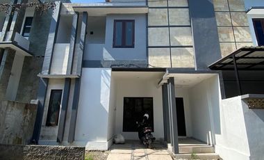 DIJUAL RUMAH 2 LANTAI DI GALUNGGUNG CARGO, DENPASAR UTARA, BALI