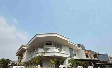 Dijual Rumah Citra Garden 2.
LT/LB: 240m / 300m.