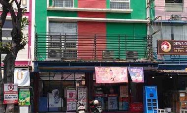 RUKO 3 LANTAI JABABEKA SUDAH ADA PENYEWA-  Rp4,5 M