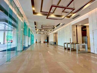 Prime 94 SQM Office Space at Cebu Exchange Tower near Cebu IT Park | For Rent or Sale