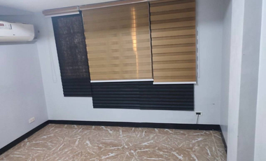 3BR with 1 Covered Garage 3-Storey Townhouse FOR SALE in Kamagong, Makati City