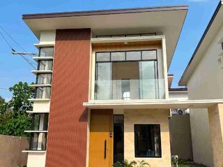 TITLED 4BR House & Lot for Sale in Guadalupe, Cebu City | 152sqm Lot | 3-Car Garage